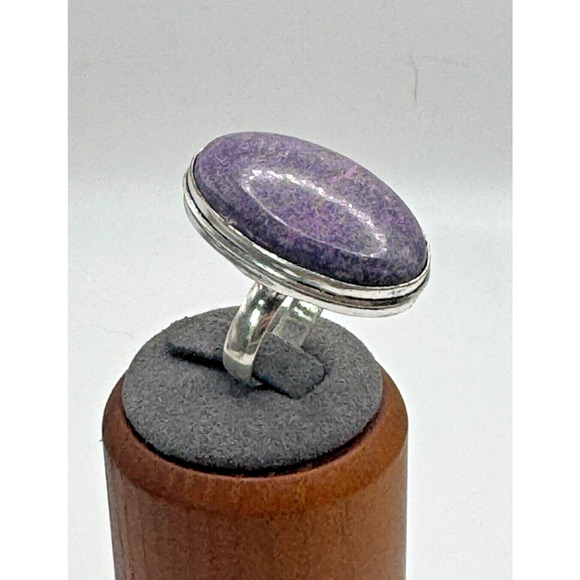 Natural Lepidolite Gemstone Ring .925 Stone Ring Sz 8 - 9.56 Grams - Picture 2 of 4